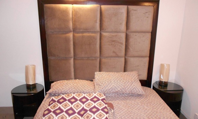 Dhaka Apartment | Ideal for a professional or a tourist .