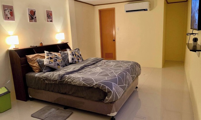 Santa Fe House | Ideal for Families and Groups - Near Santa Fe Port