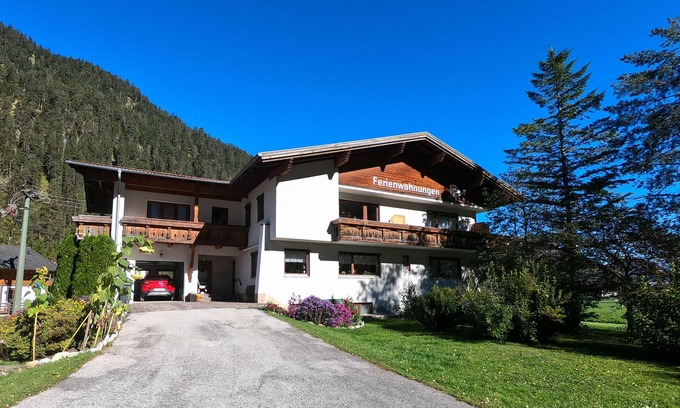 Bach Apartment | Ideal for mountain lovers, couples, dog lovers and small families