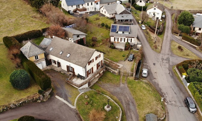 Saint-Bonnet-pres-Orcival House | Ideal for family vacations, pets welcome!