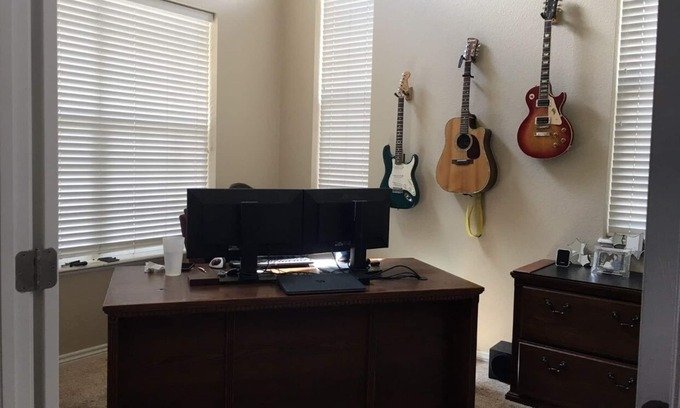 Wolf Ranch House | Ideal Get Away for Friends and Family and bring the pets