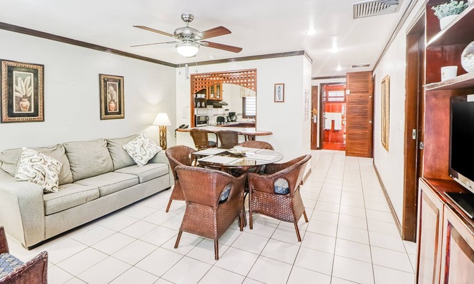 Damas Condo | Ideal Getaway Near Town & Protected Mangroves w/Shared Pool & Hammock, WiFi