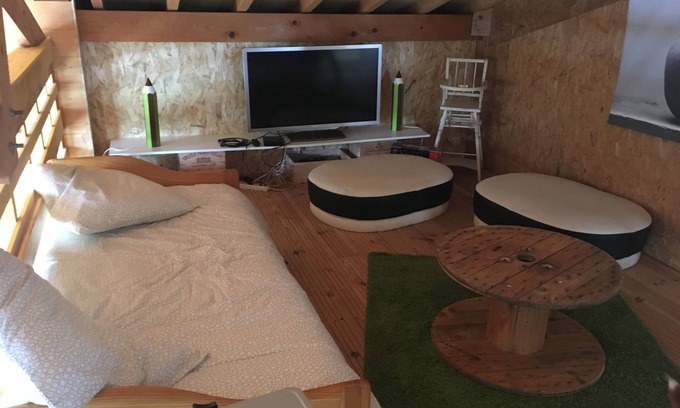 Montgeron House | Ideal house for 4 families with 2 children each