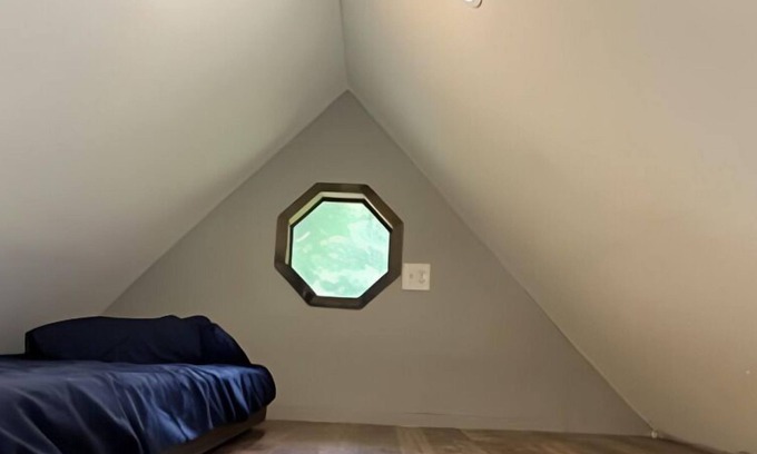 Saluda Cabin | Ideal Location! Free Parking Onsite, Near Green River