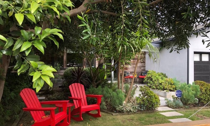 Marina del Rey House | Ideal location, Minutes to Beach & Abbott Kinney, lots of parking