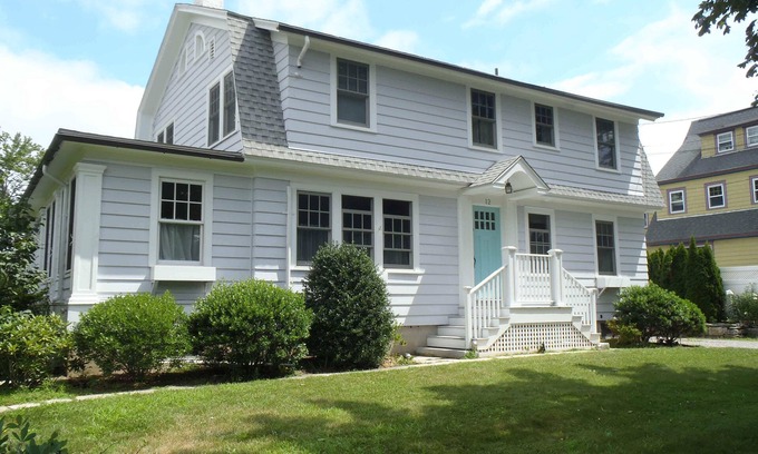Madison Center House | Ideal Madison home just steps to the beach