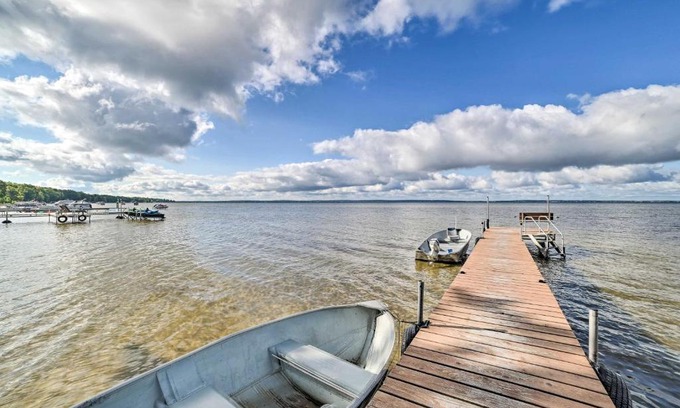 Houghton Lake House | Ideally Located Cabin with Direct Lake Access!