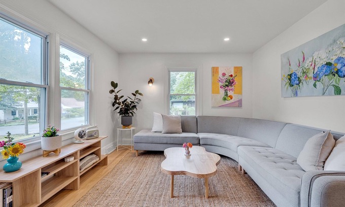 Carrboro Cottage | Ideally Located Modern Sanctuary - Brand New!