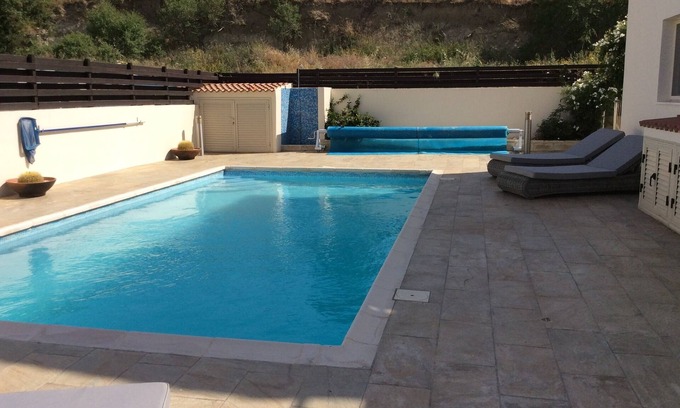 Stroumpi Villa | Idyllic 3 Bed Villa with Stunning Views