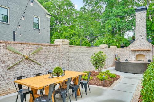 Belmont Historic District House | Idyllic Belmont Home Less Than 1 Mi to Historic District!