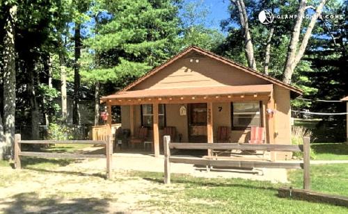West Branch House | Idyllic Cabin Rental for the Perfect Summer Vacation on Clear Lake in Michigan