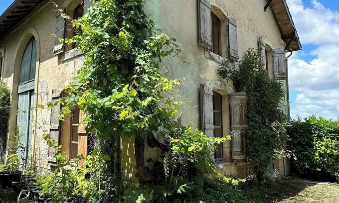 Cancon House | Idyllic converted gite barn amongst the orchards in sunflower country, SW France