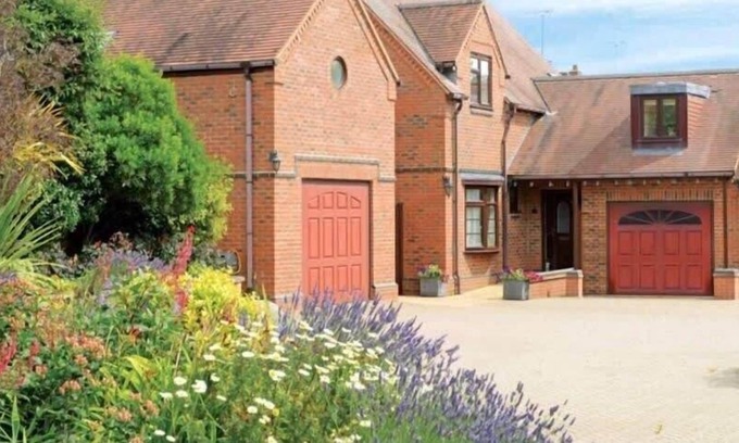 Medbourne House | Idyllic Country House / HOT TUB package available