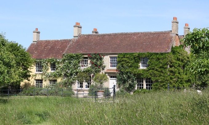 Redlynch House | Idyllic Country House - Pool & Tennis Court