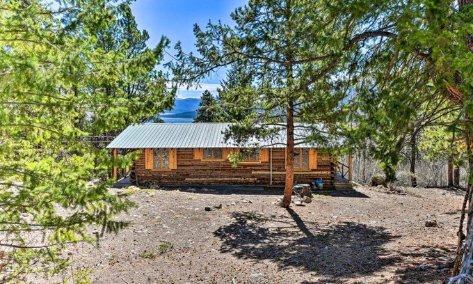 Twin Lakes House | Idyllic Twin Lakes Escape with Deck and Fire Pit!
