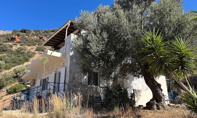 Agia Galini House | Idyllic vacation home with sea view "Sea to olives" on the south coast of Crete