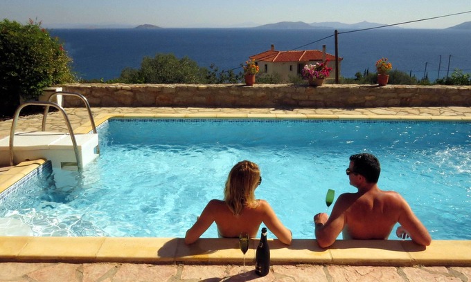 Melissopetra Apartment | Idyllic villa with stunning views