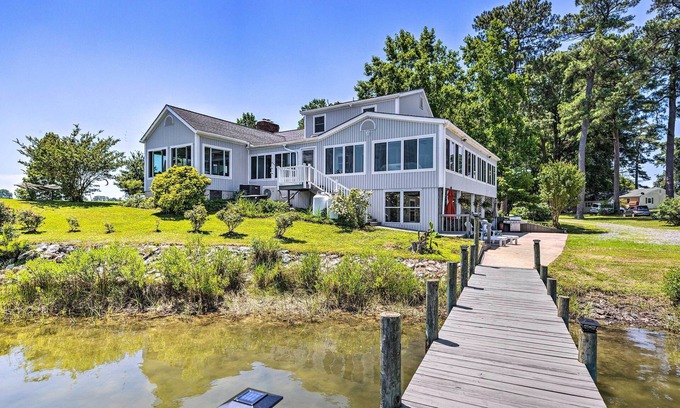 Reedville House | Idyllic Waterfront Home w/Game Room & Dock
