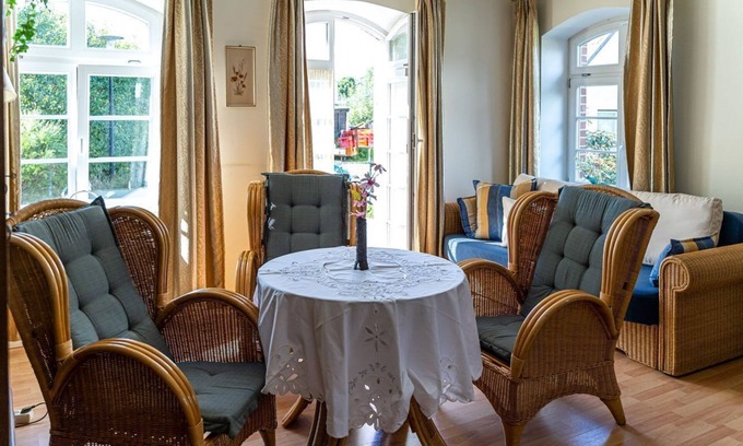 Putnitz Apartment | Igelburg - Pütnitz Castle - Canoe special from 4 nights (Jan 06 to April 29)