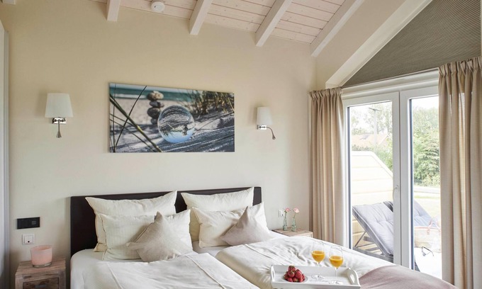 Schashagen House | Ihr 5 Sterne Luxus Wellnesshaus Wellenreiter" Bietet auf ca