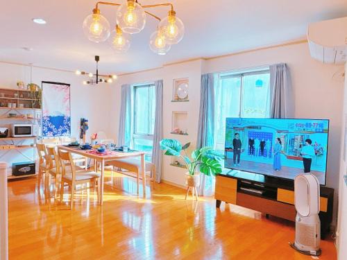 Toshima Villa | Ikebukuro area, three layer house, double subway,5 min walk to stn, 双地铁车站步行5分 直达新宿 涩谷 银座 池袋 皇居 可免费停车 最大10人