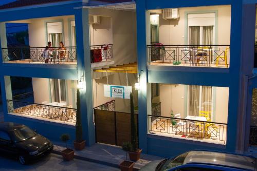 Paralia Ofryniou Apartment | Ikies Luxury Apartments