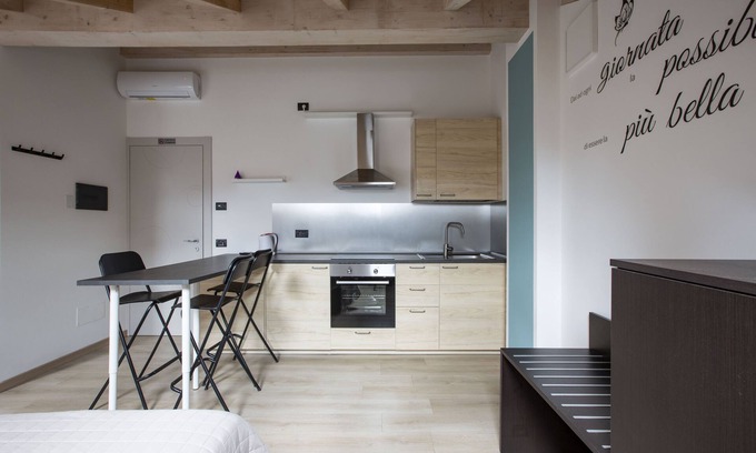 Albese con Cassano Bed & Breakfast | Il B&B di Piazza Motta