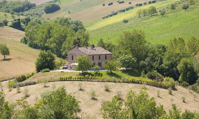 Castignano Apartment | Il Casale di Giovanna - Appartamento Menta Surrounded by nature