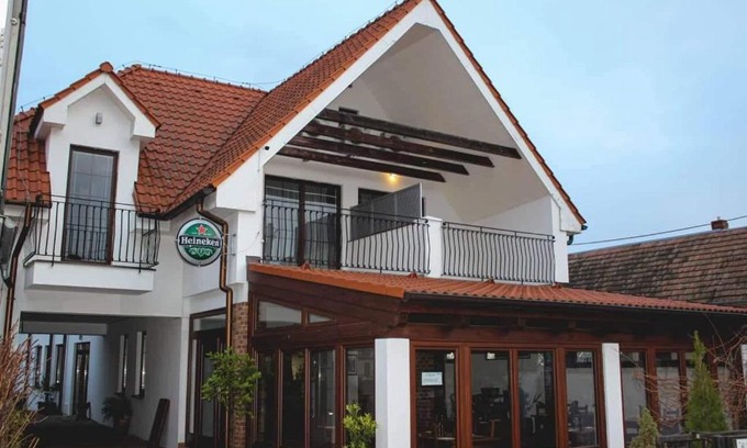 Stupava Hotel | Il Galeone hotel
