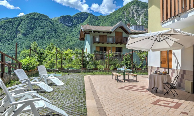 Ville del Monte House | Il Giardino In Montagna Family Friendly, Tenno, Italy