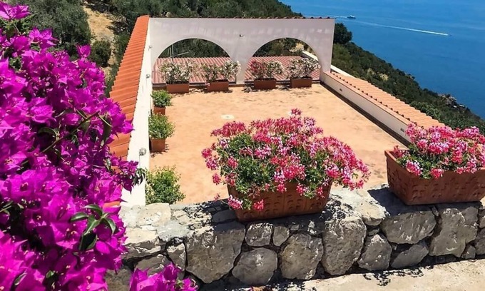 San Pietro Apartment | Il Nibbio · Il Nibbio at 10 kilometres to Positano