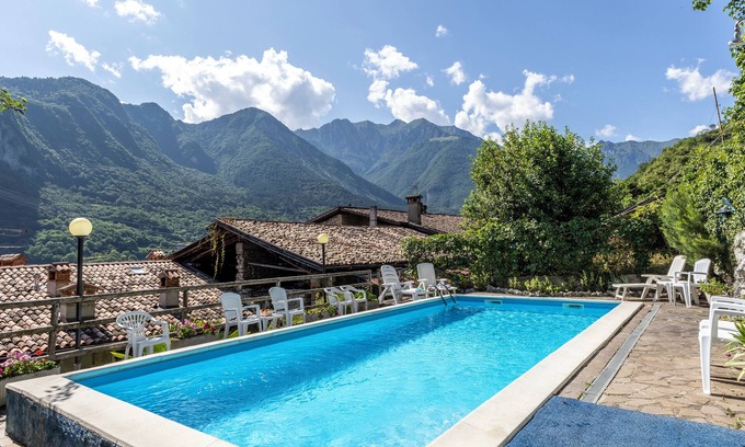 Canale di Tenno Apartment | Il Nido dell'Artista, Tenno, Italy