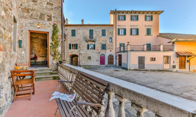 Pergine Valdarno House | IL PIGIONALE, Private house in Authentic Tuscan Village