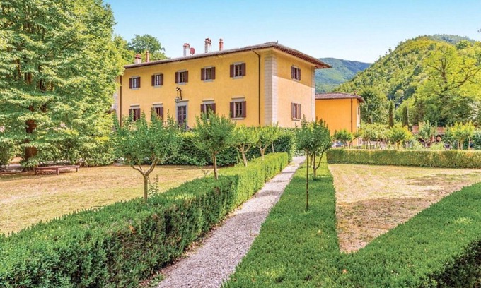 Borgo San Lorenzo House | Il Poggio by Interhome