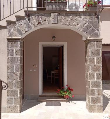 Castel Morrone Bed & Breakfast | Il Ponticello