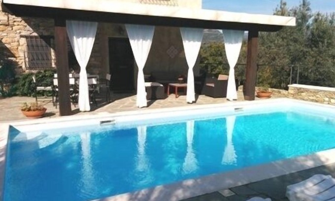 Vescina Apartment | Il Portico Suite de Charme with private pool citra 010002-LT-0001