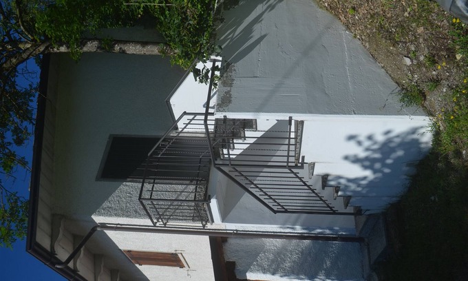 Bonzeto Apartment | IL RIFUGIO is a newly designed space, for walkers, cyclists and travelers.