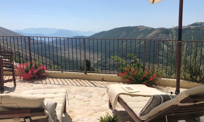 Santo Stefano di Sessanio Apartment | Il Terrazzo