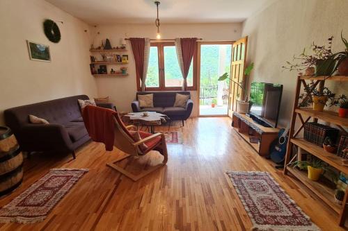 Dolna Matka House | ILIS House Matka