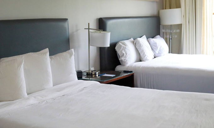 Rantoul Hotel | Illini Inn & Suites Hotel - Rantoul/Gifford/Champaign/Urbana