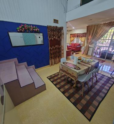 Kampung Bukit Tok Bat House | Iltizam Homestay