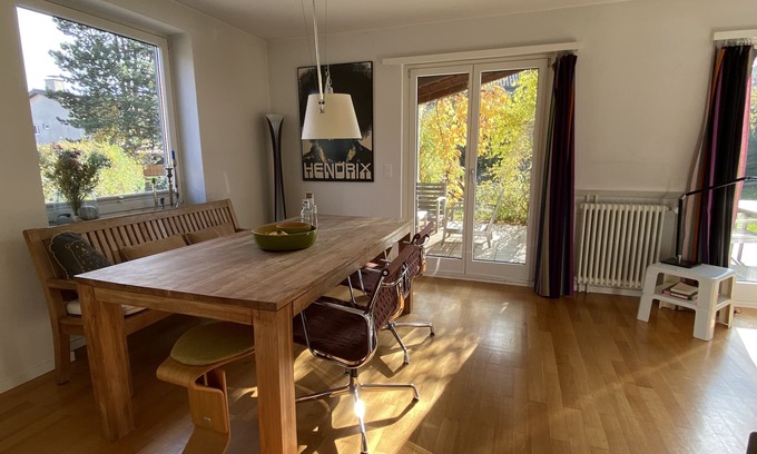 Horgen District House | Im Seehaldenquartier von Thalwil Untervermieten wir Unser Möbliertes Haus