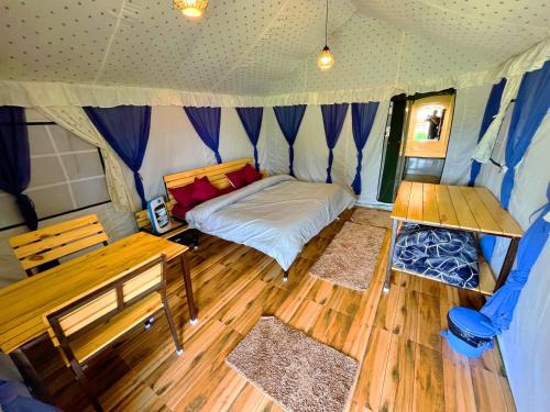 Gunehr Hotel | Imilia Camps