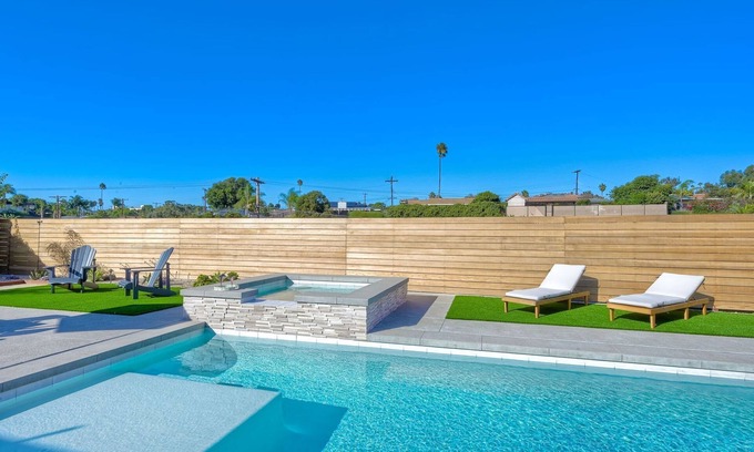 Loma Alta House | Immaculate 3 BDR in Oceanside – Private Pool & Spa, 2 Miles from the Beach!