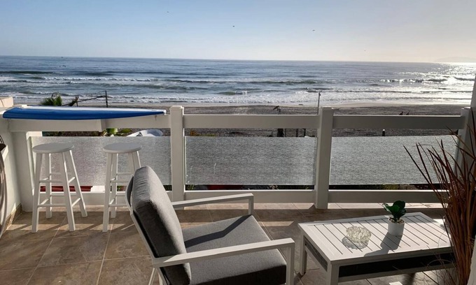 Rosarito House | immaculate 5 bedroom Villa, Jacuzzi terrace, AC in charming Playas de Rosarito