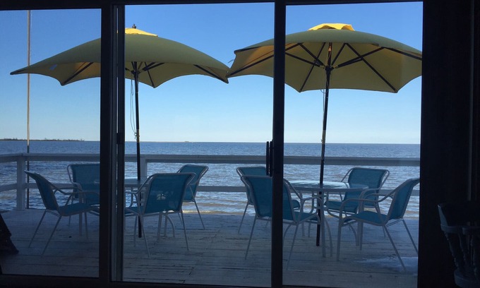Linwood House | Immaculate Lake Huron Beach House - Aug. special, rent at least 3 nights get 4th