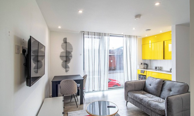 Sheffield Apartment | Immaculate studio apartment in Sheffield City