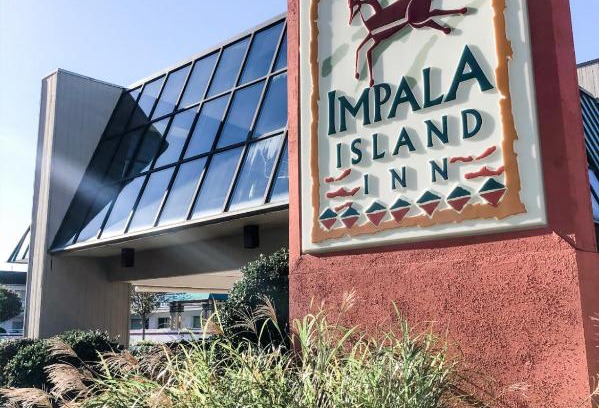 North End Hotel | Impala Island Inn