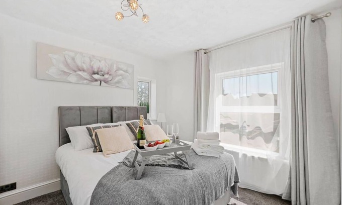 Fenny Stratford Apartment | Impeccable Apartment in Bletchley Milton Keynes