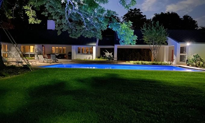 East Pyron House | Impeccable Contemporary World Heritage Oasis